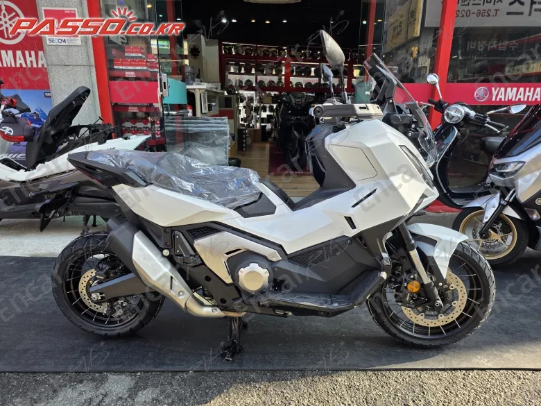 HONDA X ADV - фото 0