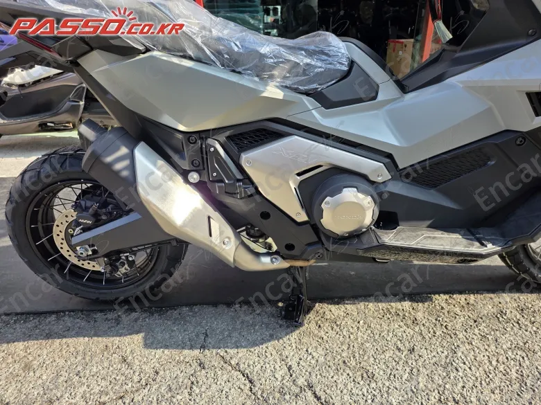 HONDA X ADV - фото 6