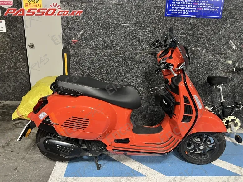 Vespa Gts 125 Super Sports - фото 0
