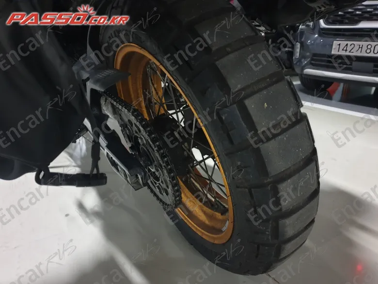 Moto Morini X Cape 650 - фото 5