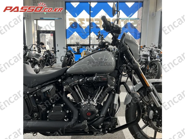 Harley-Davidson Softail Low Rider S - фото 4