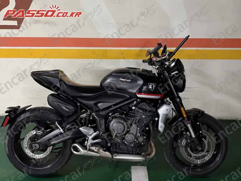 Triumph Trident 660 - фото 0