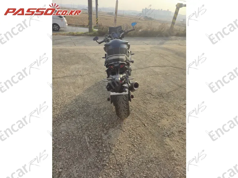 Yamaha Mt 10 - фото 2