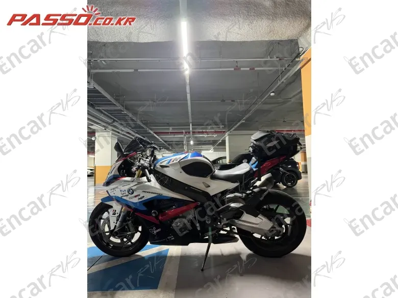 BMW S 1000 RR - фото 1