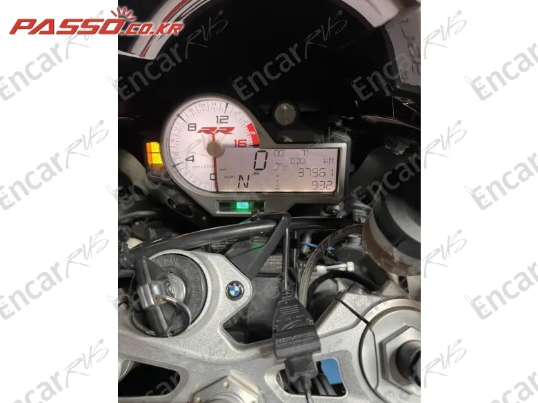 BMW S 1000 RR - фото 4