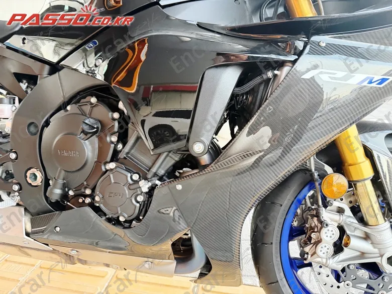 Yamaha Yzf R1 M - фото 5
