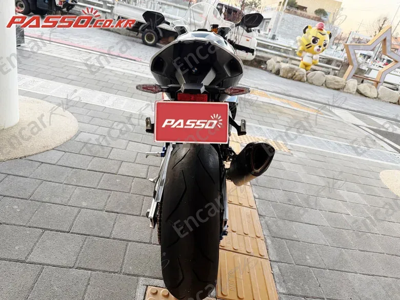 Bmw M 1000 Rr - фото 2