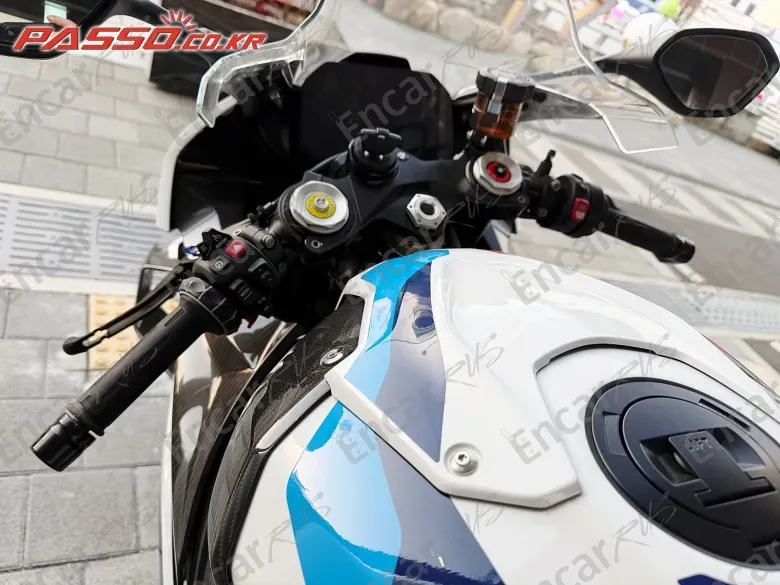 Bmw M 1000 Rr - фото 3