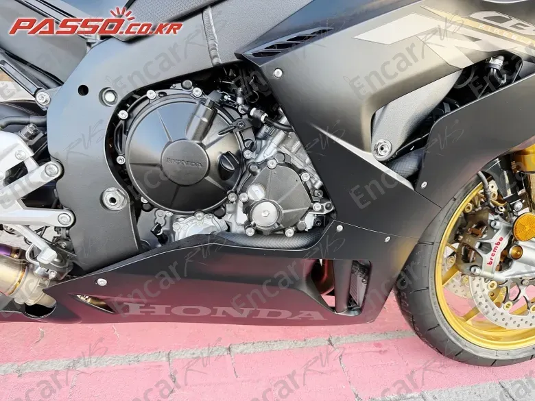 Honda Cbr 1000 Rr-R Fireblade Sp - фото 4