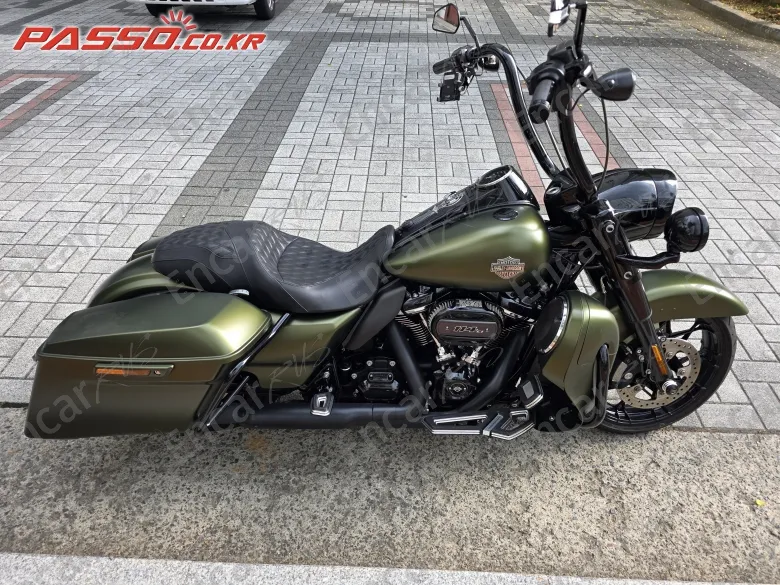 HARLEY-DAVIDSON ROAD KING SPECIAL - фото 0