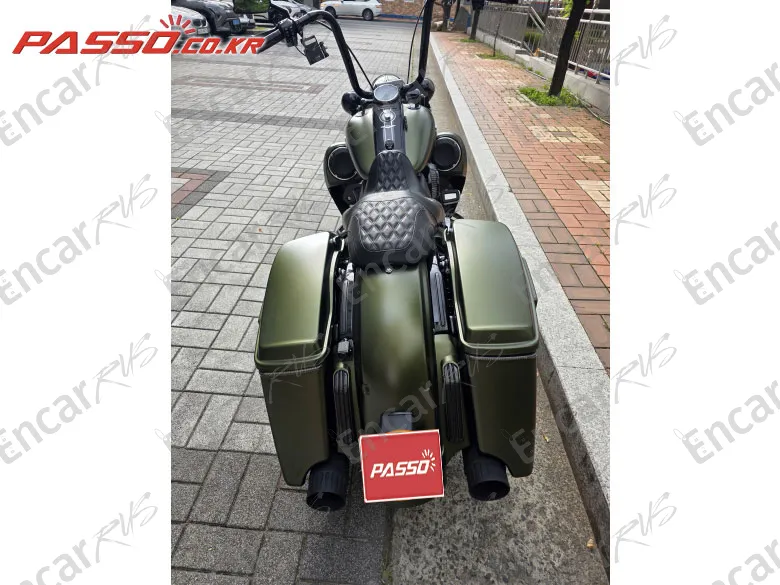 HARLEY-DAVIDSON ROAD KING SPECIAL - фото 2