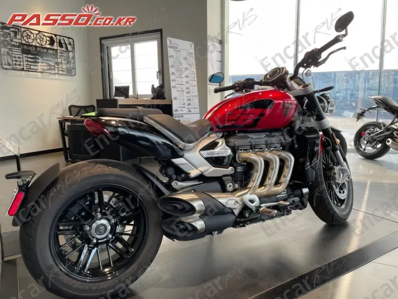 Triumph Rocket Ⅲ R - фото 0