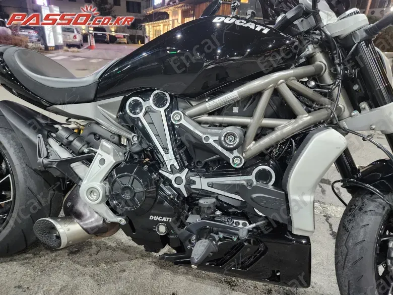 Ducati X Diavel S - фото 4