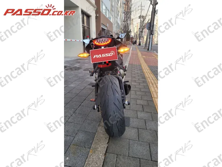 Honda Cbr 1000 Rr - фото 2