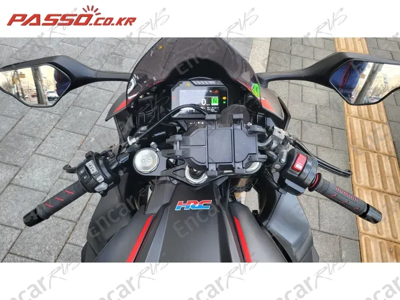 Honda Cbr 1000 Rr - фото 3