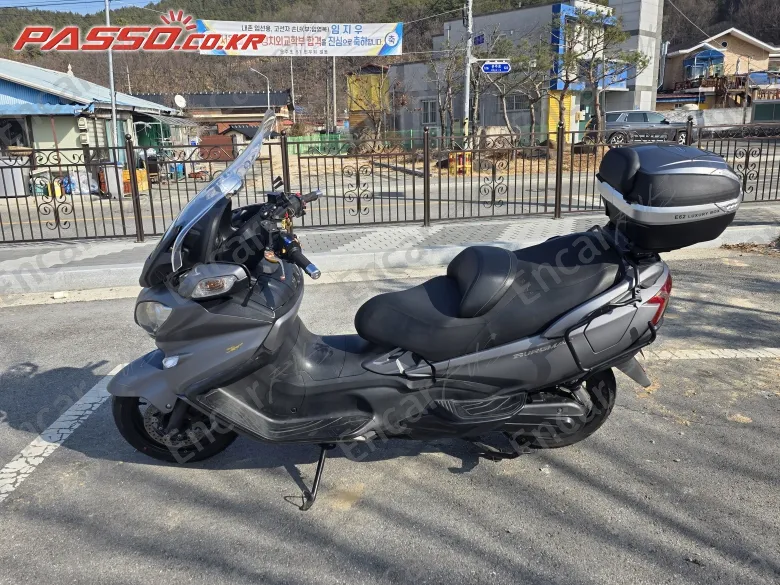 Suzuki Burgman 650 Executive - фото 1