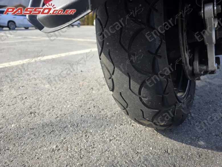 Suzuki Burgman 650 Executive - фото 4