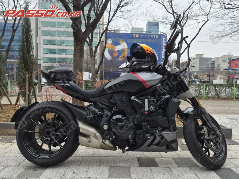 Ducati X Diavel Black Star - фото 0