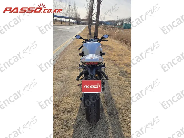 Ducati Supersport 950 S - фото 2
