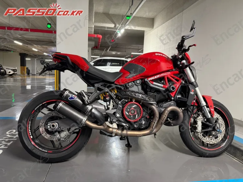 Ducati Monster 821 - фото 0