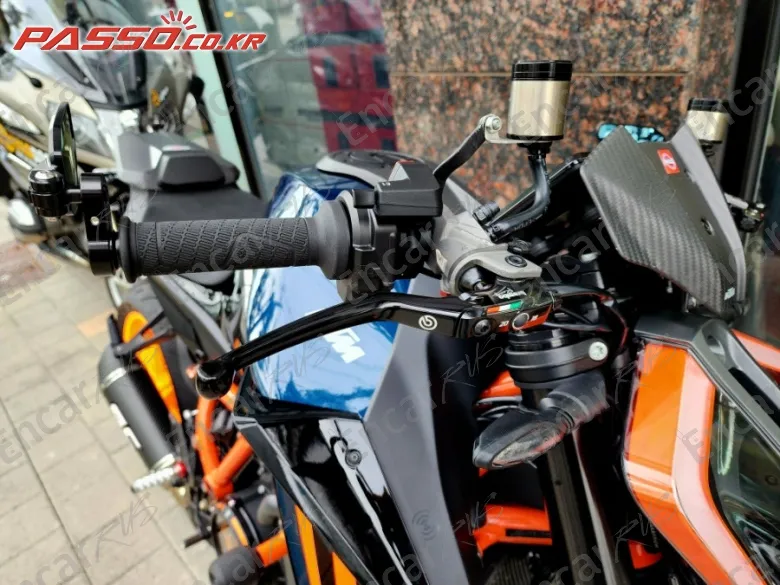 Ktm 1290 Super Duke R - фото 3