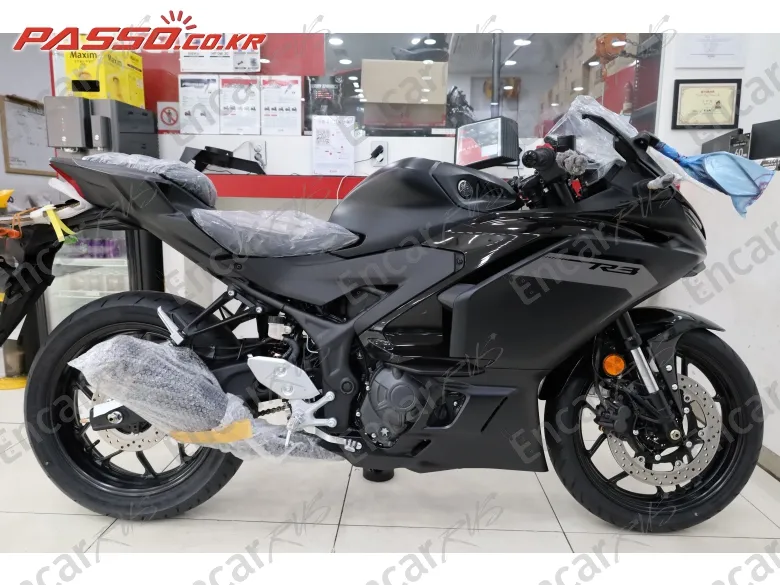 YAMAHA YZF R3 - фото 0