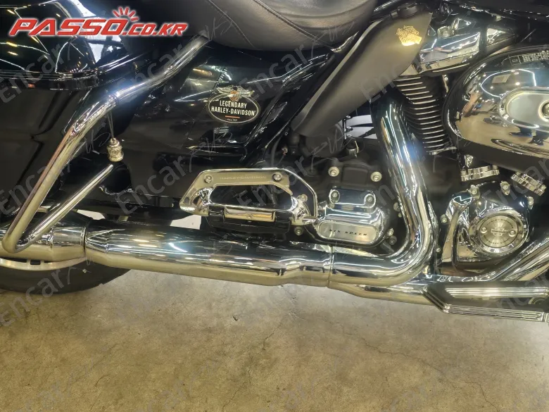 Harley-Davidson Flhtk Electra Glide Ultra Limited - фото 6