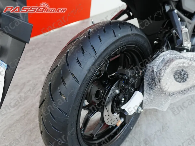 YAMAHA YZF R3 - фото 5