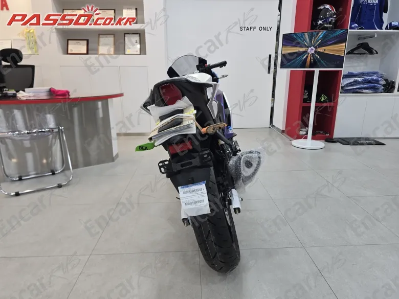 YAMAHA YZF R3 - фото 2