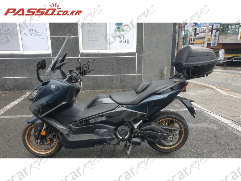 YAMAHA T MAX 560 - фото 1