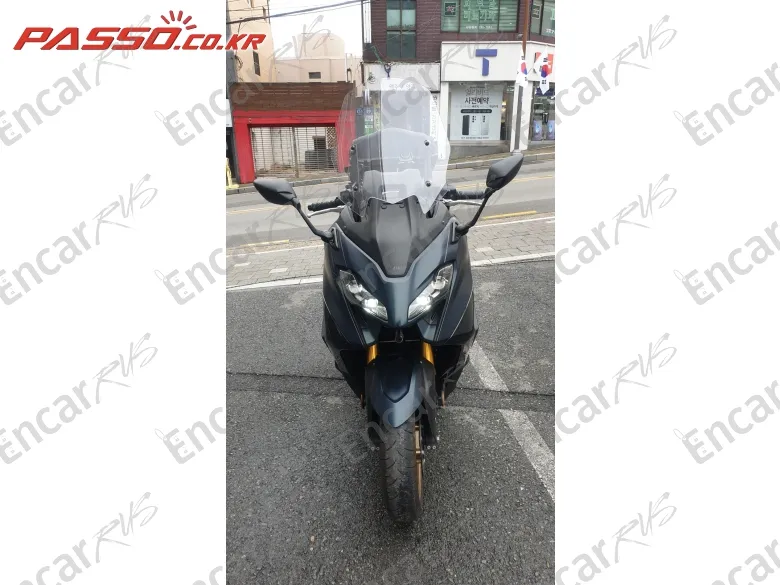 YAMAHA T MAX 560 - фото 6