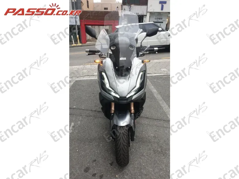 Honda Adv 350 - фото 1