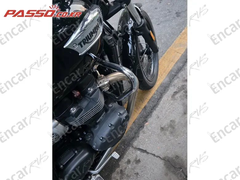 Triumph Bonneville T100 - фото 4