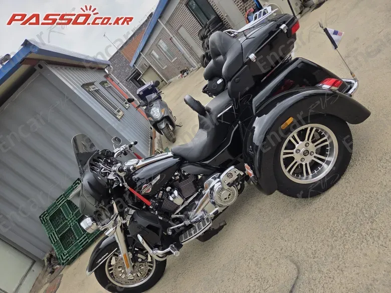 Harley-Davidson Flhtcutg Tri Glide Ultra Classic - фото 0