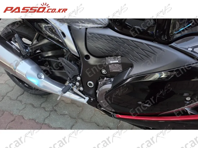 SUZUKI GSX R 1300 HAYABUSA - фото 4