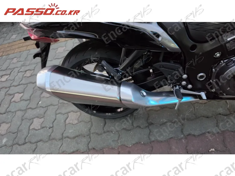 SUZUKI GSX R 1300 HAYABUSA - фото 6