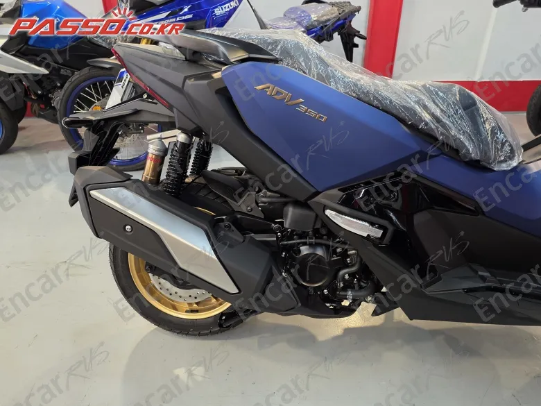 Honda Adv 350 - фото 6
