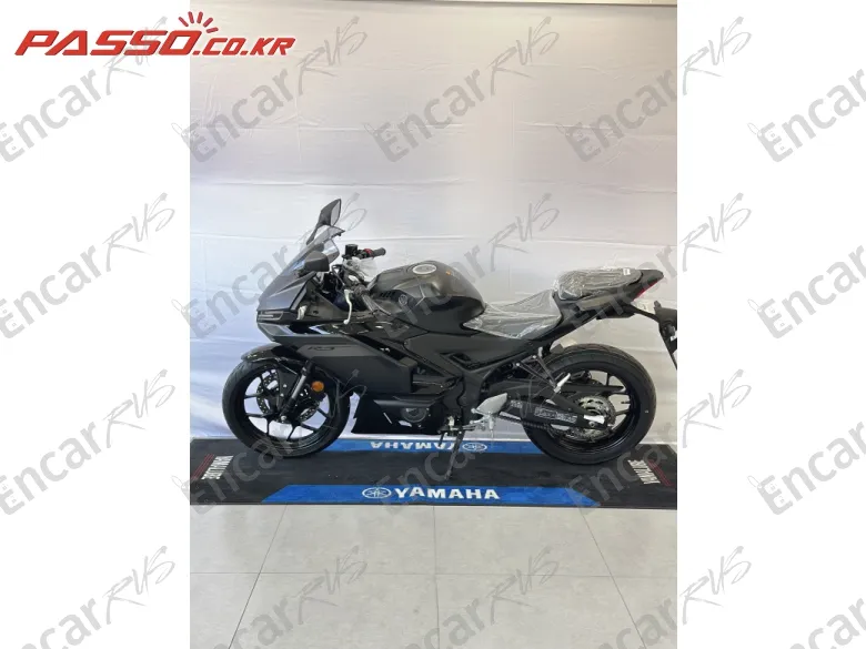YAMAHA YZF R3 - фото 1