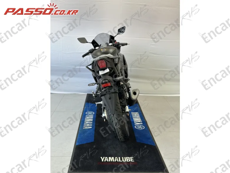 YAMAHA YZF R3 - фото 2