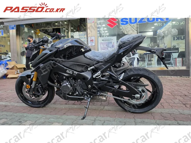 Suzuki Gsx S 1000 - фото 1