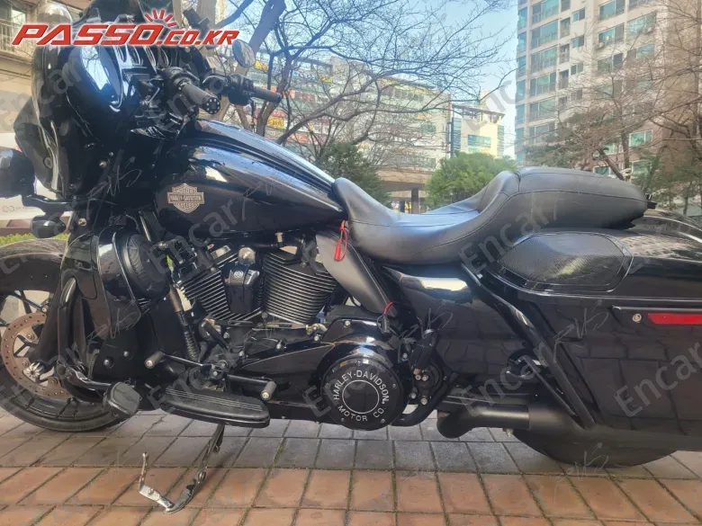 HARLEY-DAVIDSON FLHXS STREET GLIDE SPECIAL - фото 1