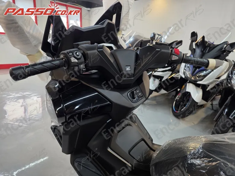 HONDA FORZA 350 - фото 3