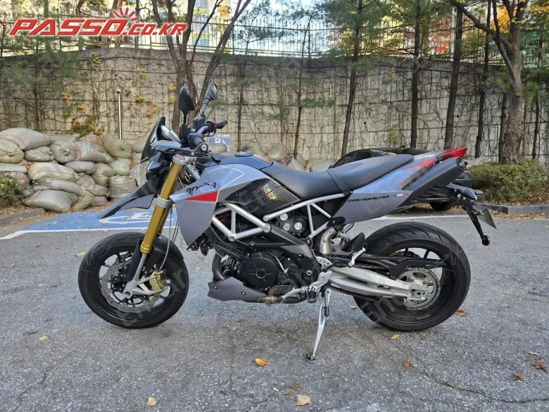 Aprilia Dorsoduro 750 - фото 1