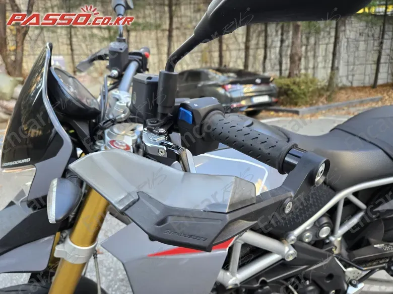 Aprilia Dorsoduro 750 - фото 3