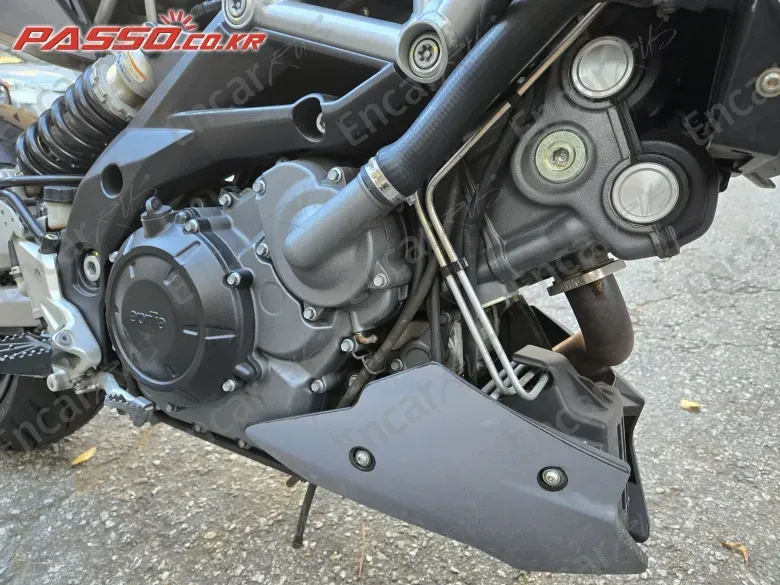 Aprilia Dorsoduro 750 - фото 4