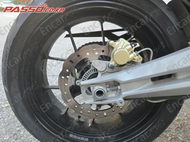 Aprilia Dorsoduro 750 - фото 6