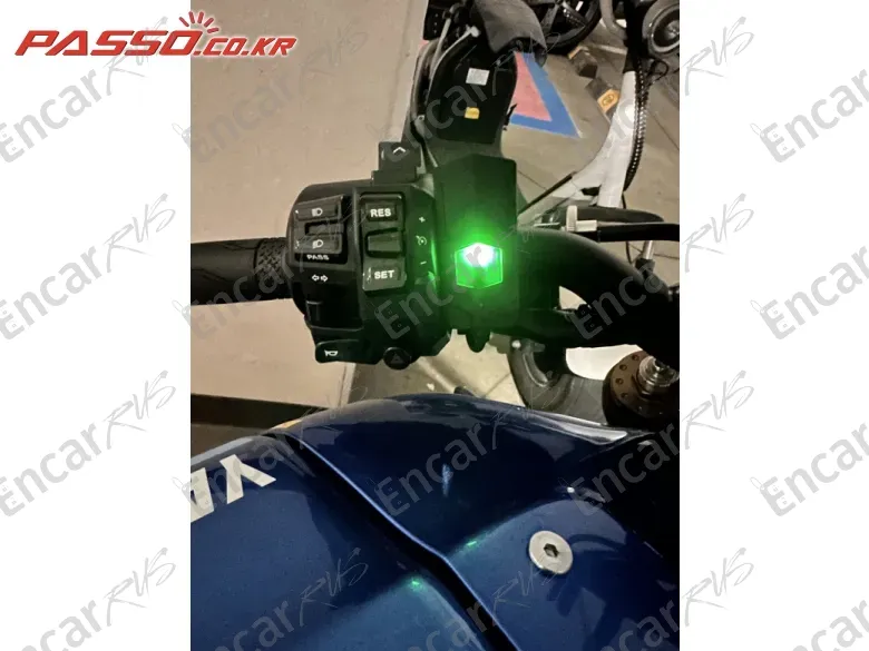 YAMAHA XSR 900 - фото 3