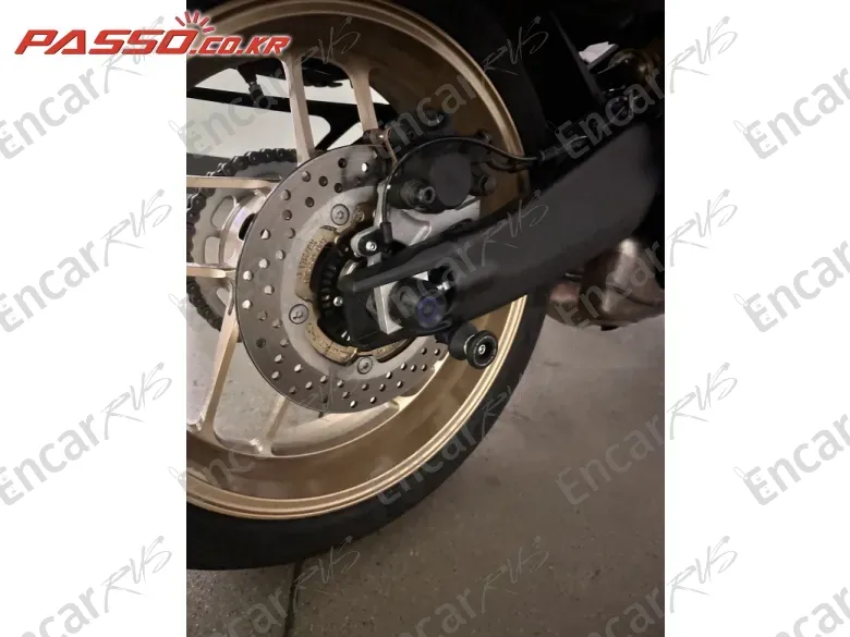 YAMAHA XSR 900 - фото 5