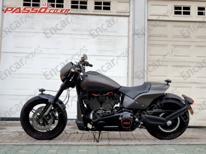 HARLEY-DAVIDSON FXDR 114 - фото 1