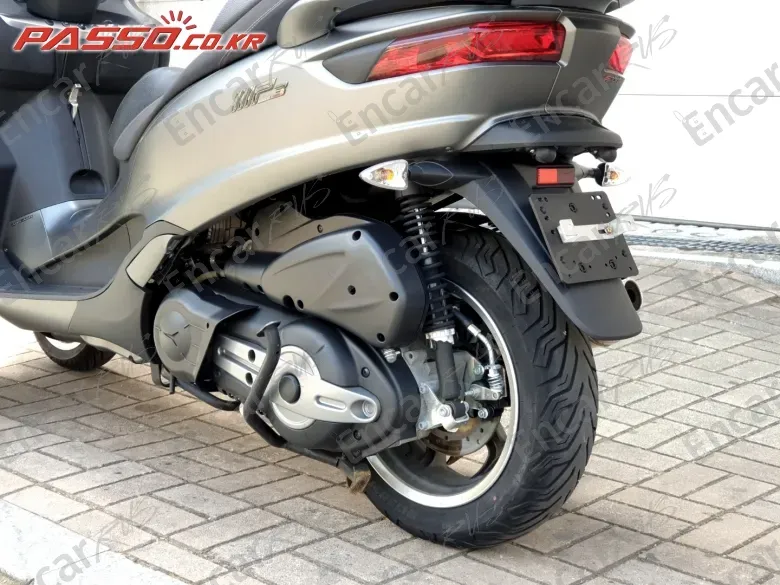 Piaggio Mp3 500 Ie Sport - фото 4